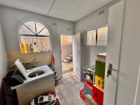  of property in Glenvista