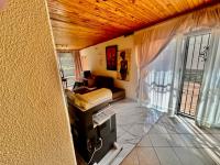  of property in Glenvista