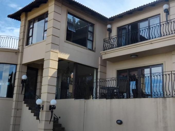 4 Bedroom House for Sale For Sale in Glenvista - MR675314