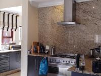  of property in Glenvista