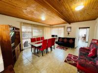  of property in Evans Park