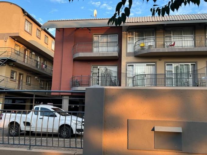 2 Bedroom Apartment for Sale For Sale in Rustenburg - MR675328