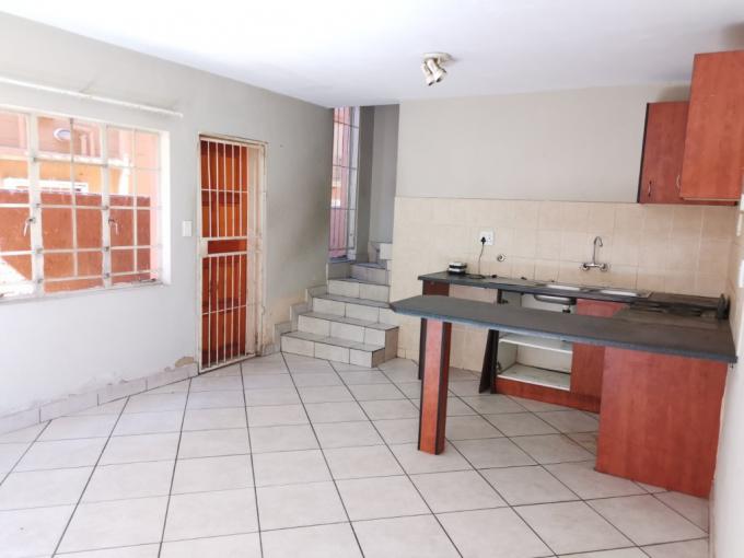 2 Bedroom Simplex to Rent in Bergsig - Heidelberg - Property to rent - MR675337