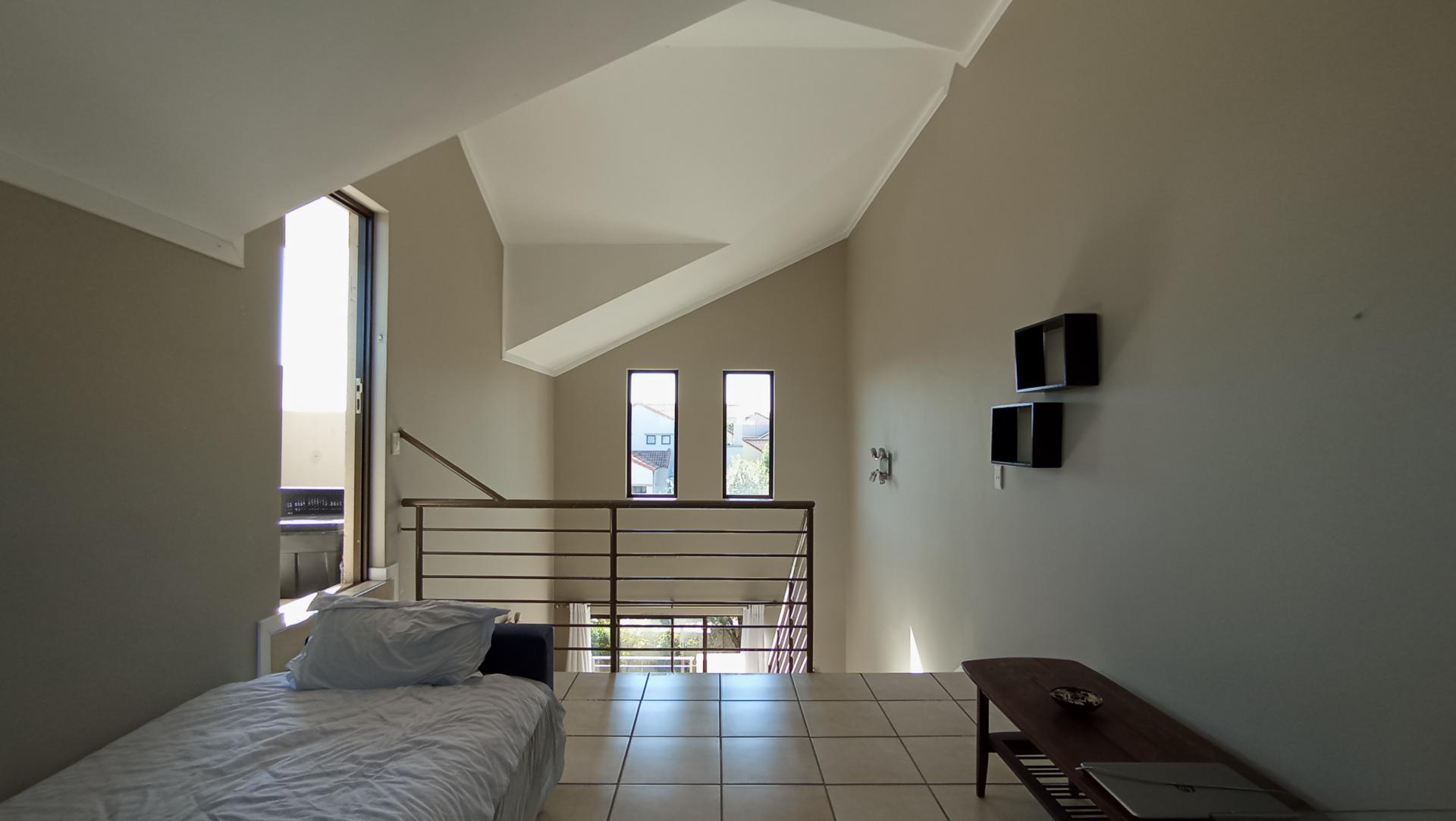 Spaces - 36 square meters of property in Douglasdale