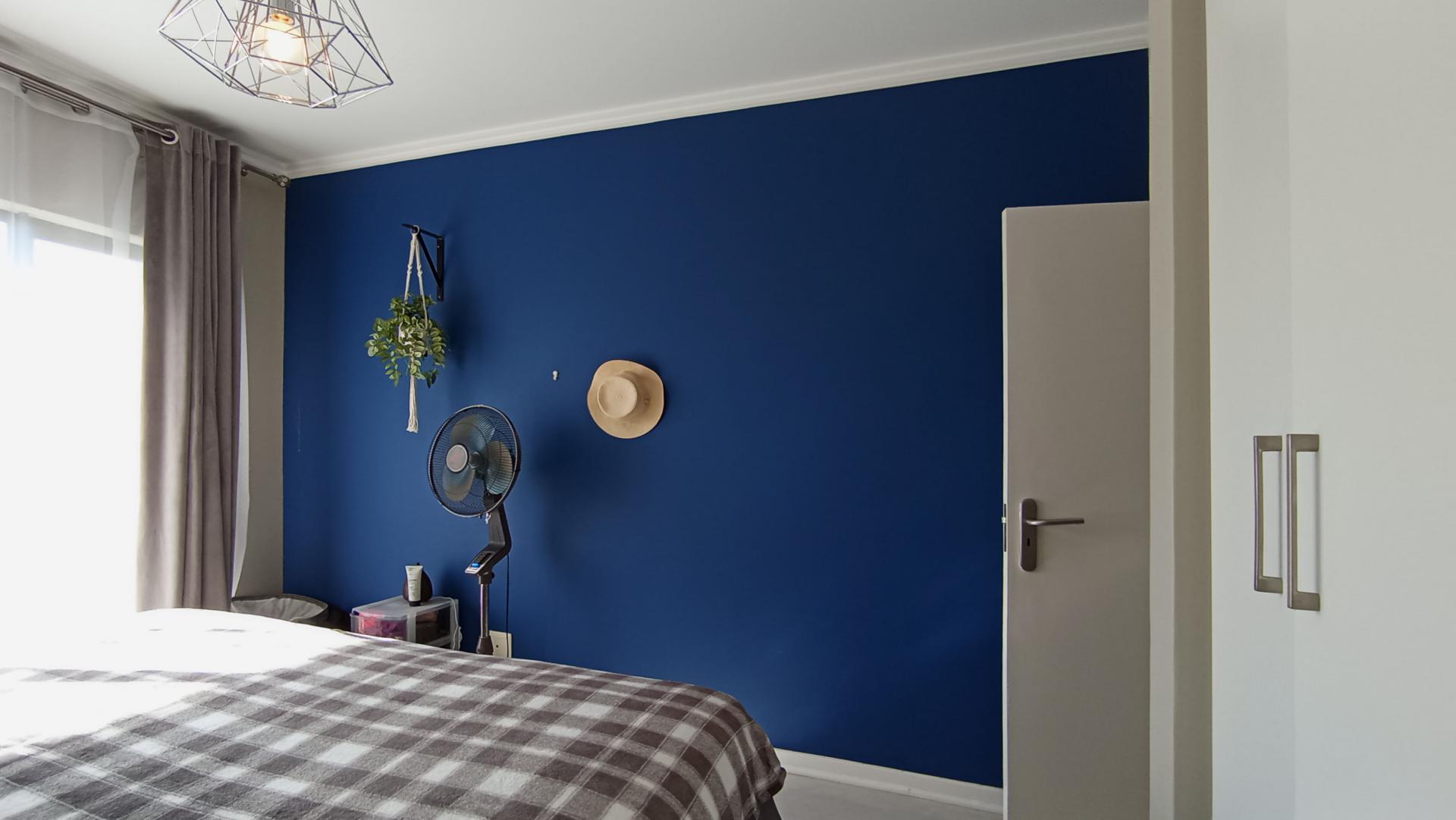 Bed Room 1 - 13 square meters of property in Douglasdale