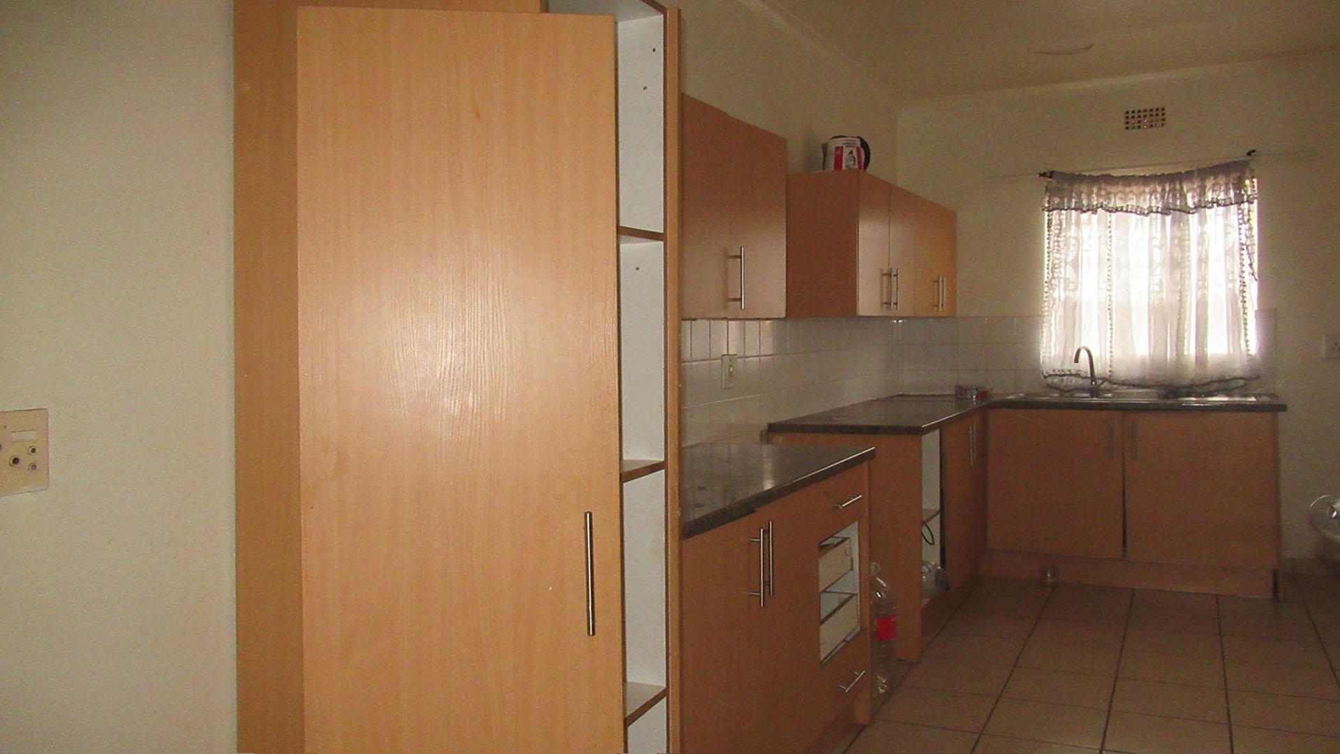 Kitchen - 17 square meters of property in Glenharvie