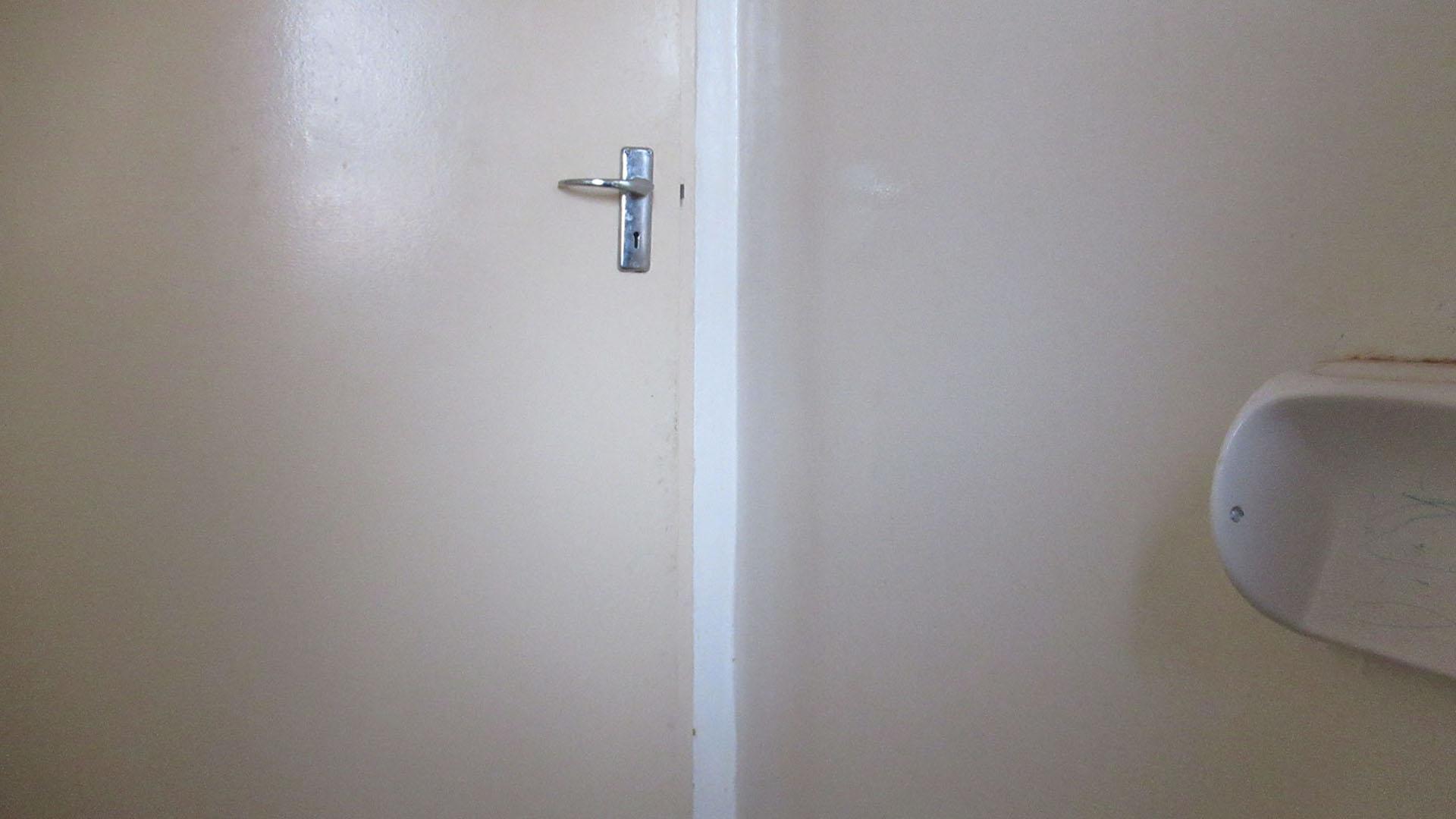 Bathroom 1 - 2 square meters of property in Glenharvie