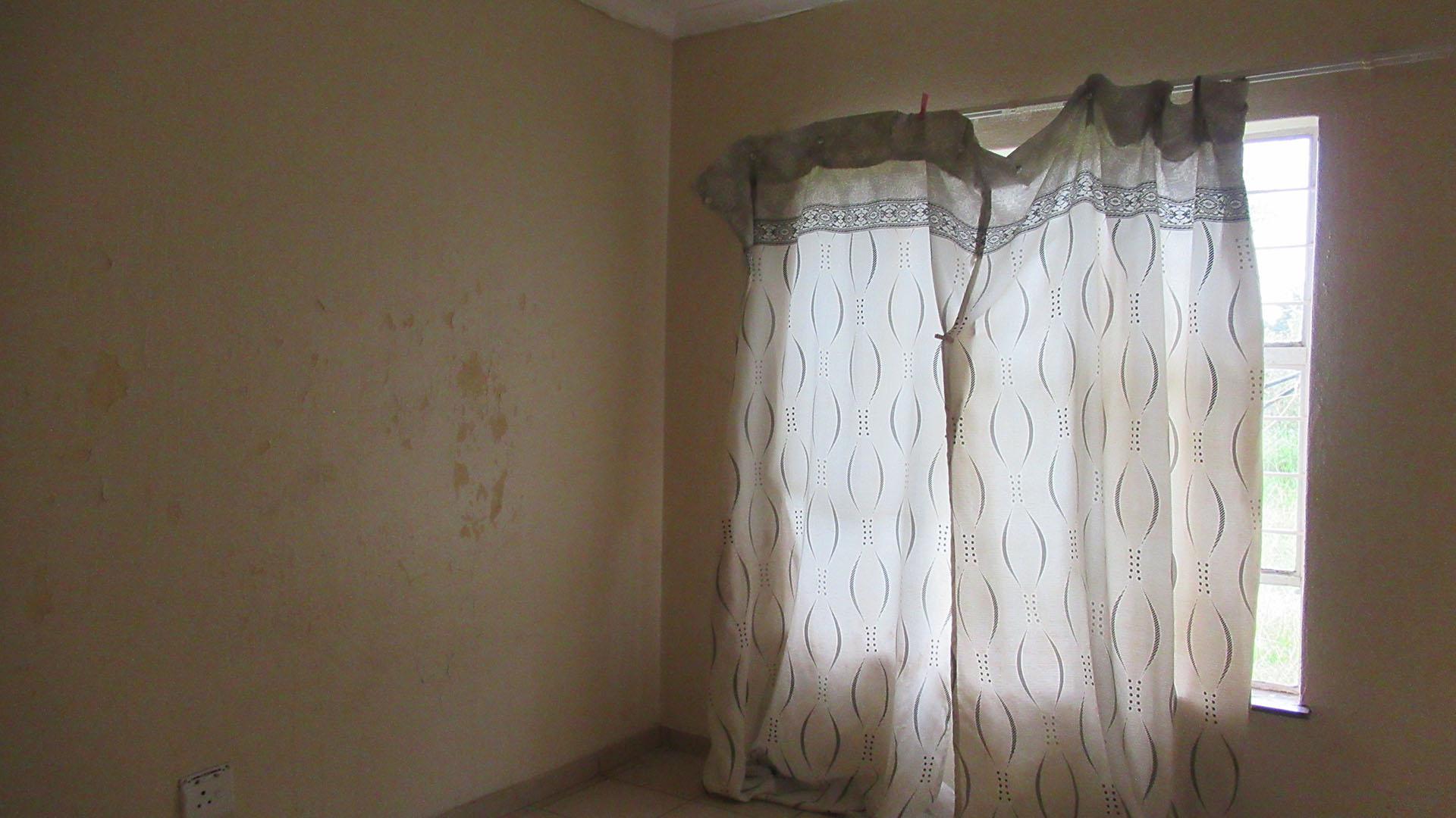 Bed Room 1 - 12 square meters of property in Glenharvie
