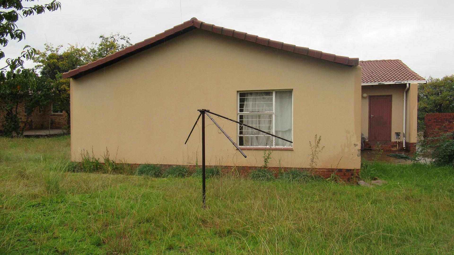 Backyard of property in Glenharvie