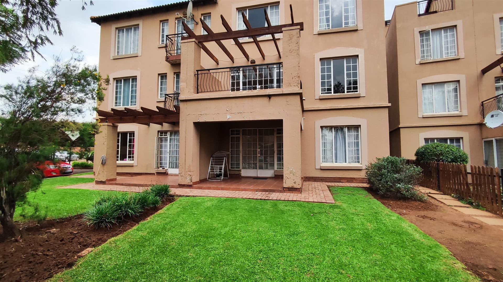 Front View of property in Castleview