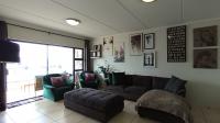 Lounges - 28 square meters of property in Greenstone Hill