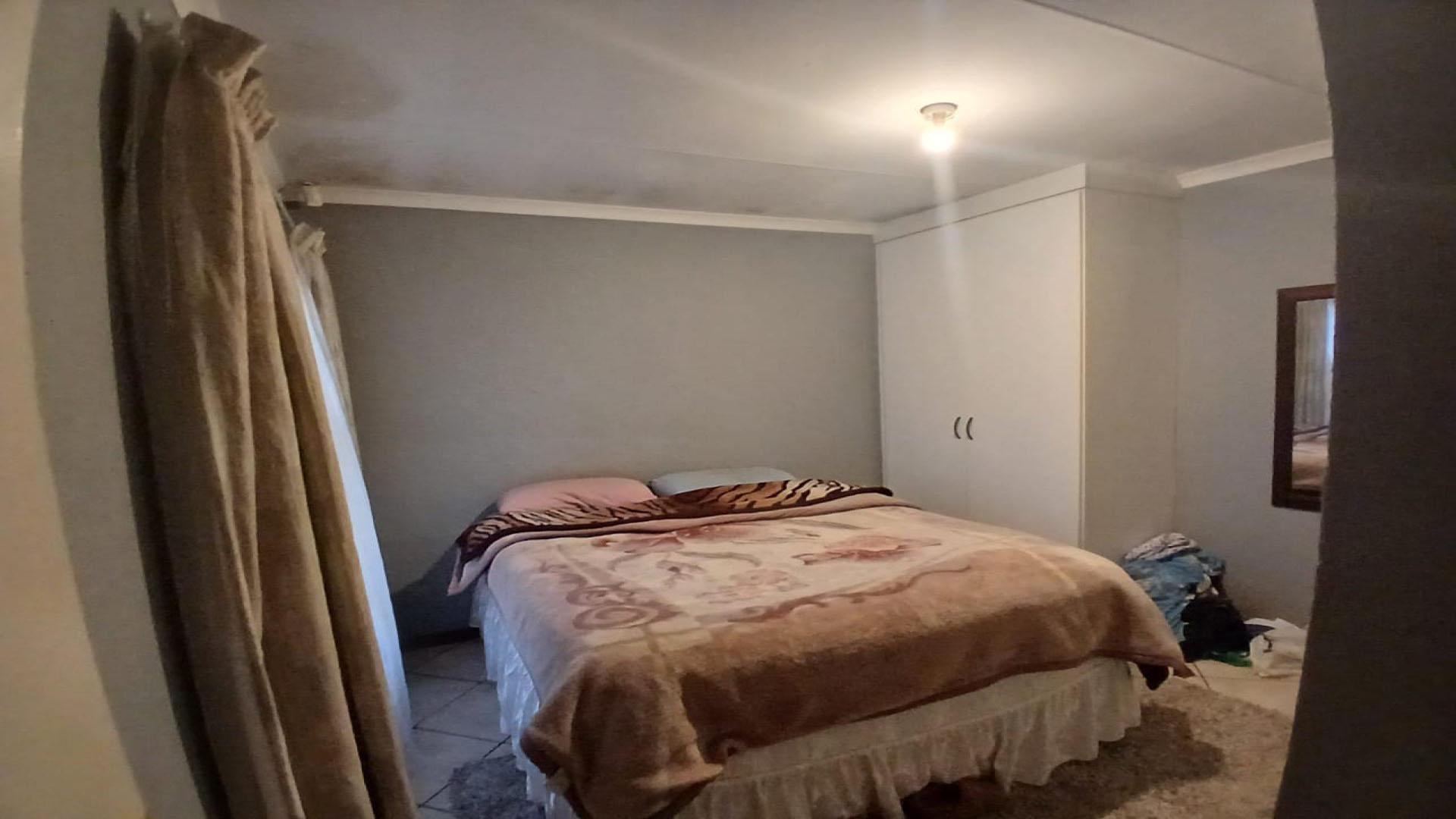 Bed Room 3 of property in Duvha Park