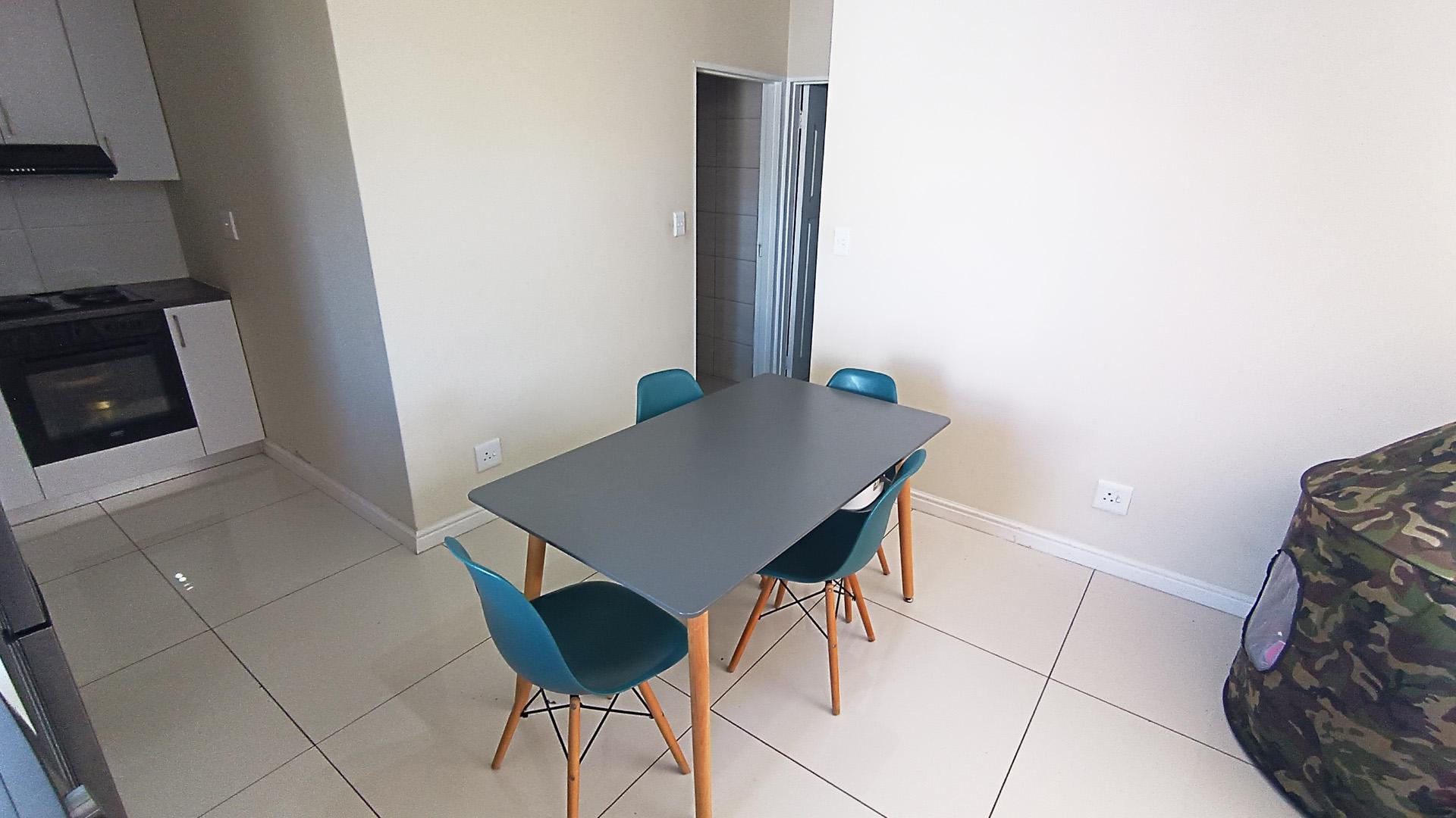 Dining Room - 12 square meters of property in Protea Hoogte