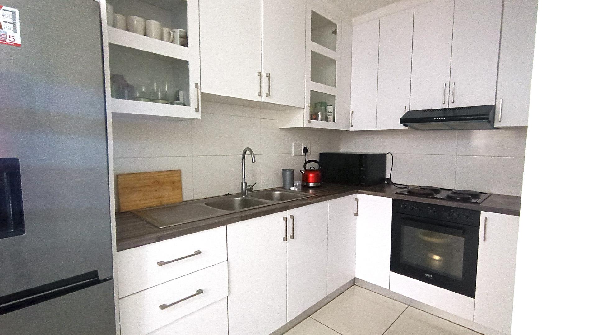Kitchen - 7 square meters of property in Protea Hoogte