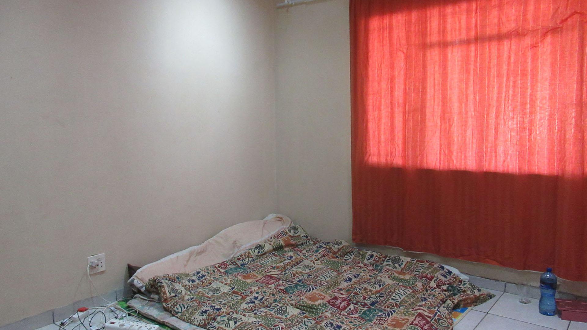 Bed Room 1 - 16 square meters of property in Sasolburg