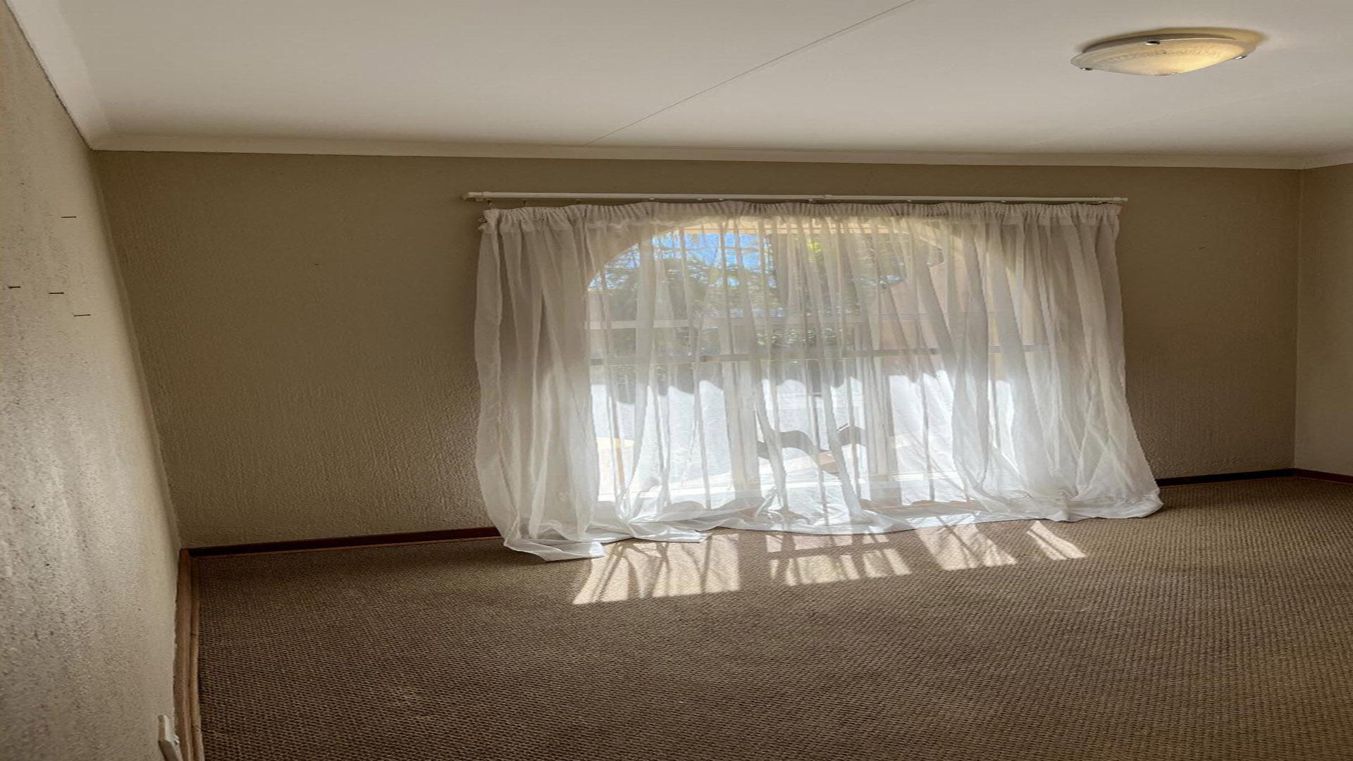 Bed Room 2 of property in Frankfort