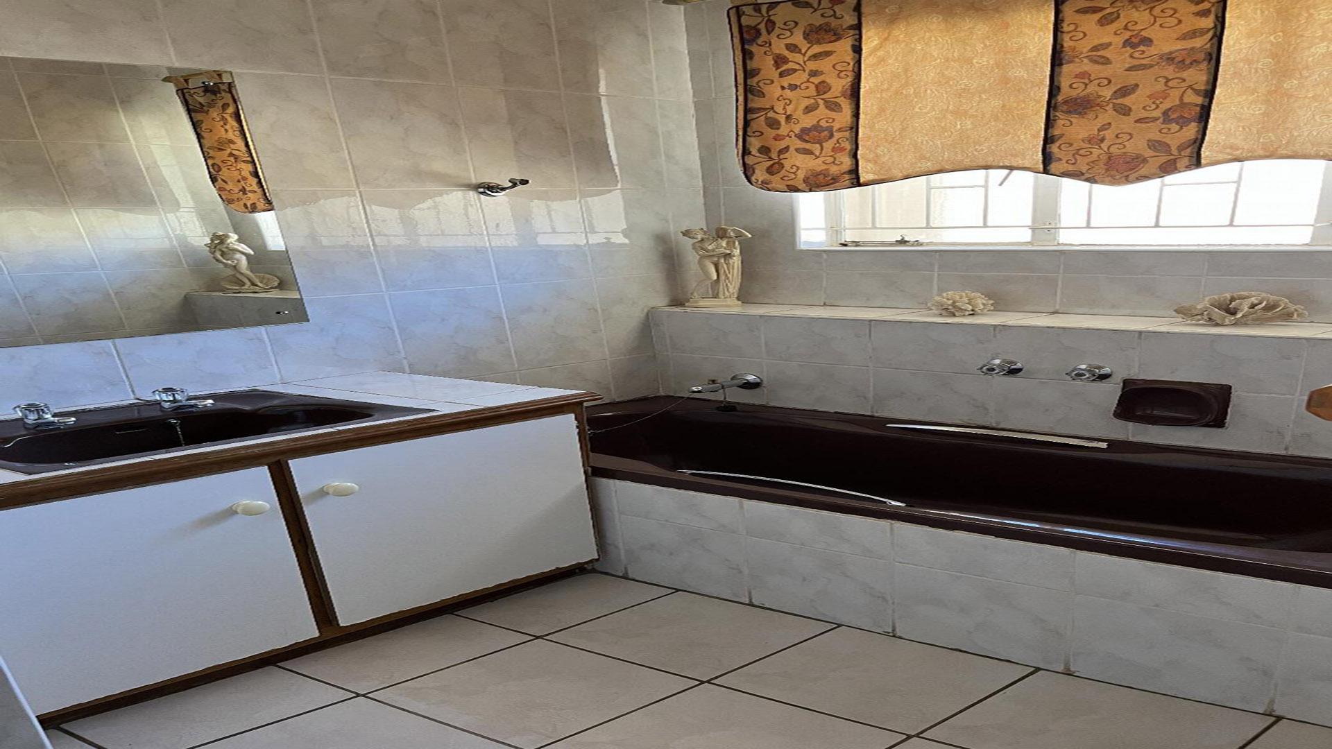 Bathroom 1 of property in Frankfort