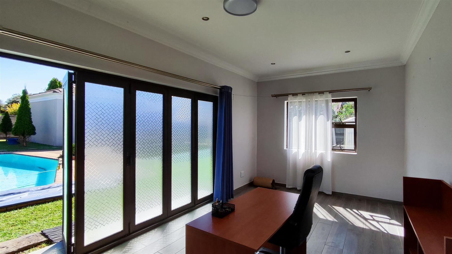 Study - 26 square meters of property in Atlasville