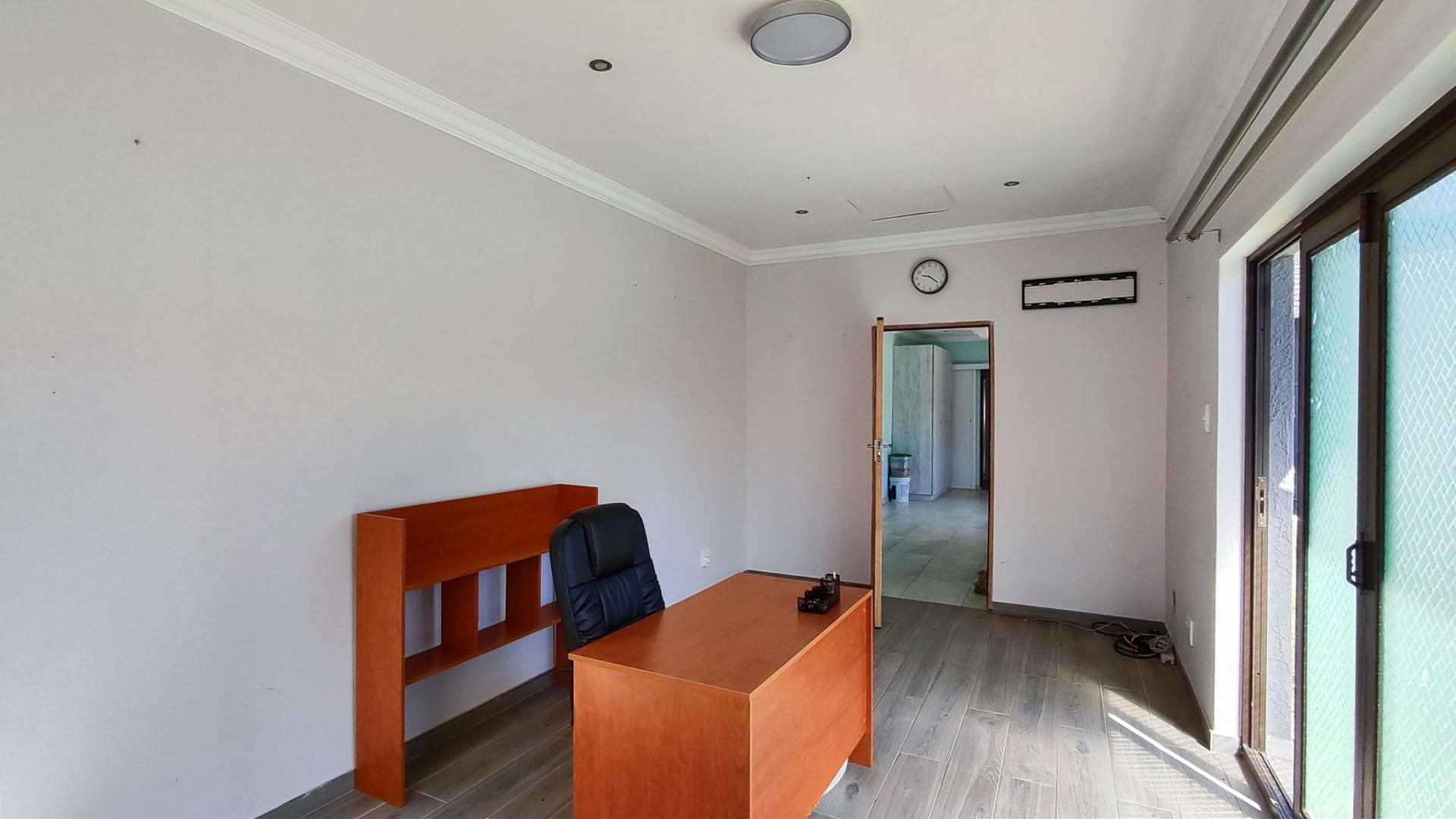 Study - 26 square meters of property in Atlasville