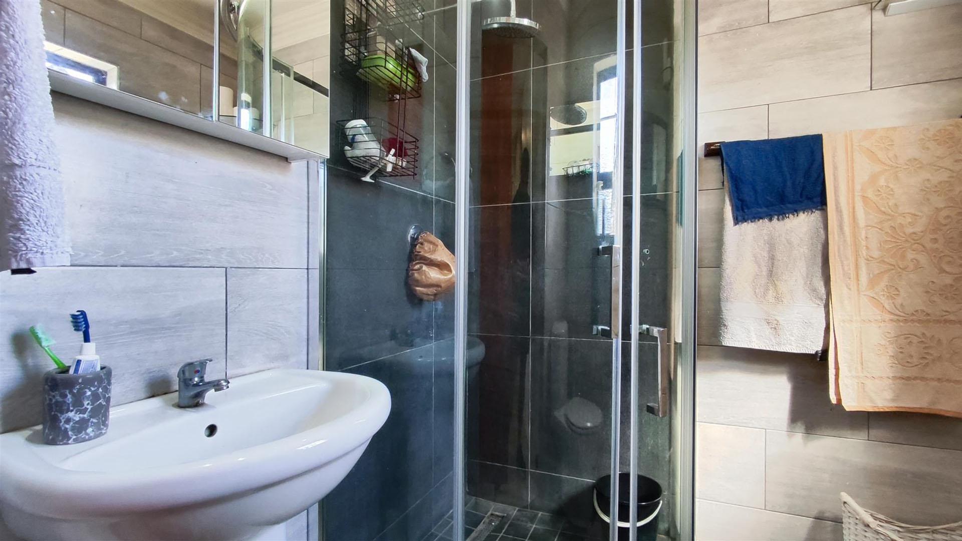 Bathroom 1 - 15 square meters of property in Atlasville