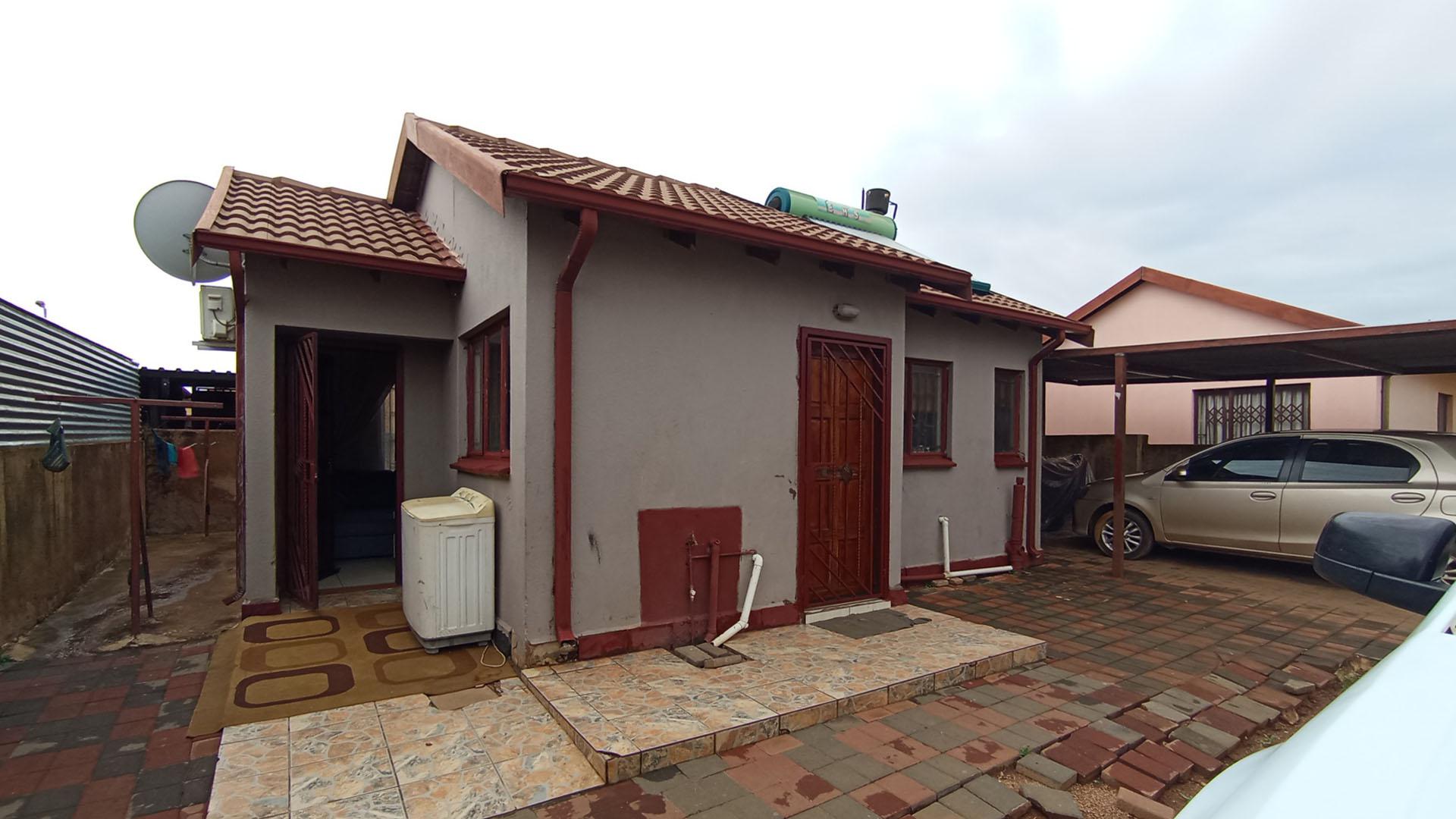 Front View of property in Soshanguve East