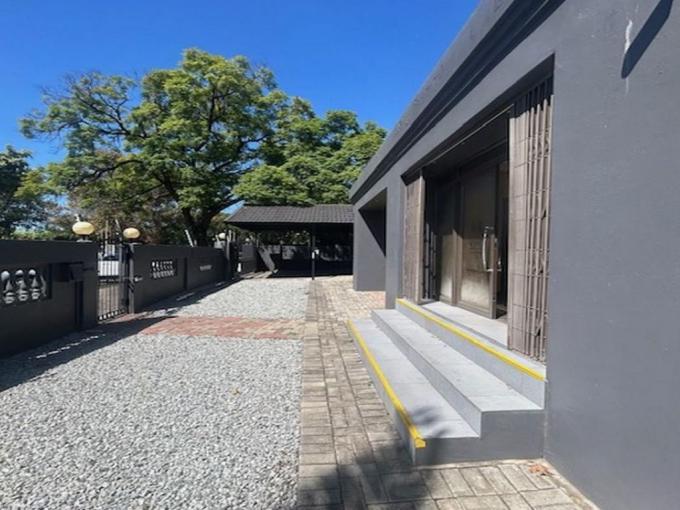8 Bedroom Commercial for Sale For Sale in Rustenburg - MR675392