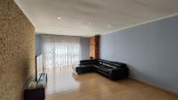 Lounges - 32 square meters of property in Southdowns Estate