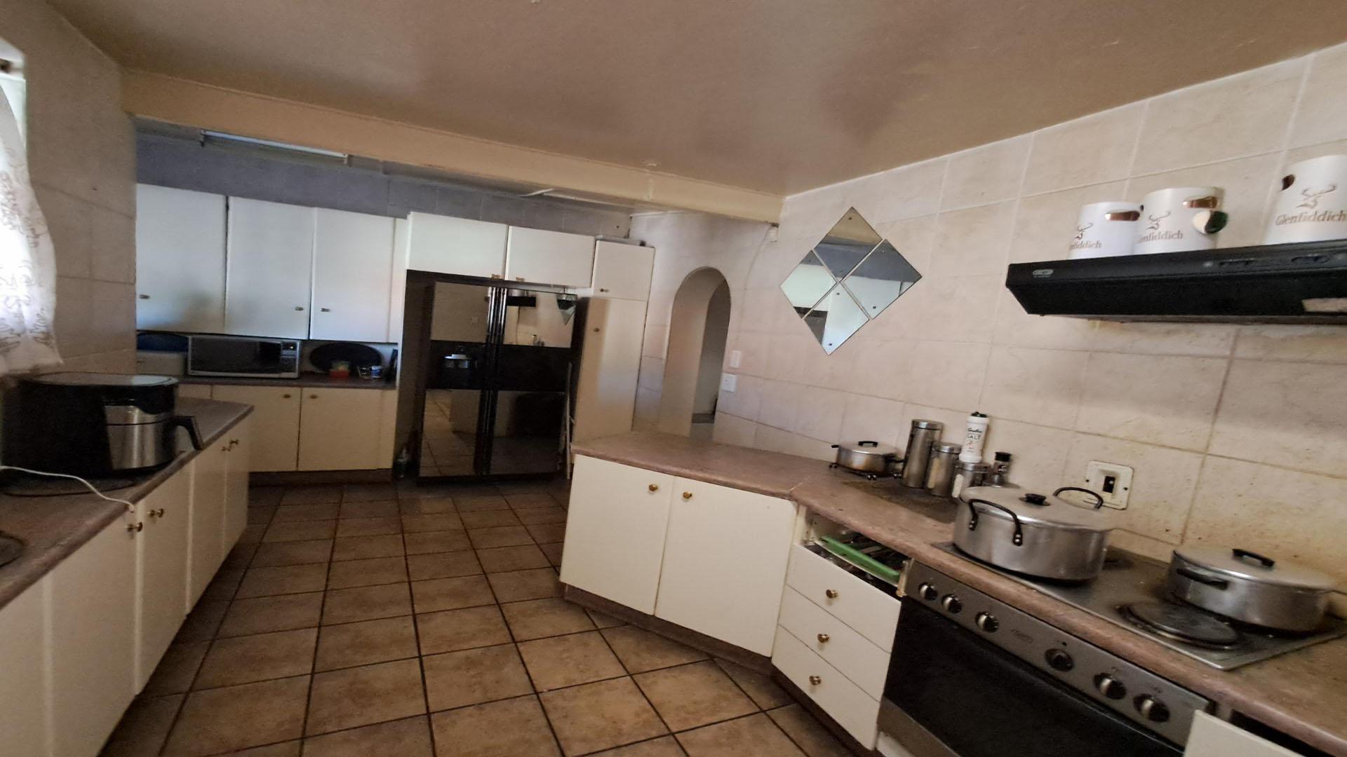 Kitchen of property in Sasolburg