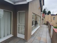  of property in Glenvista