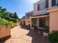  of property in Essexwold