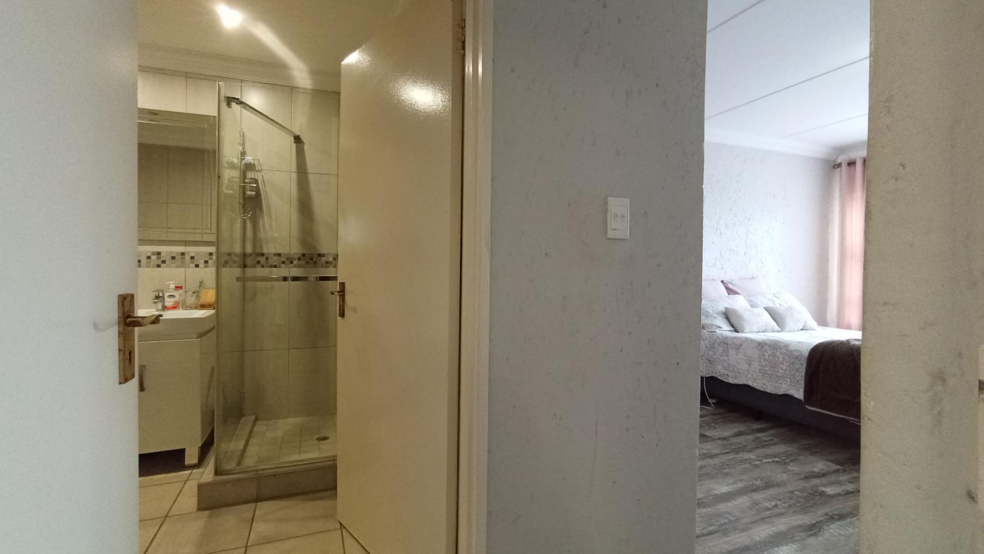 Spaces - 37 square meters of property in Sandton