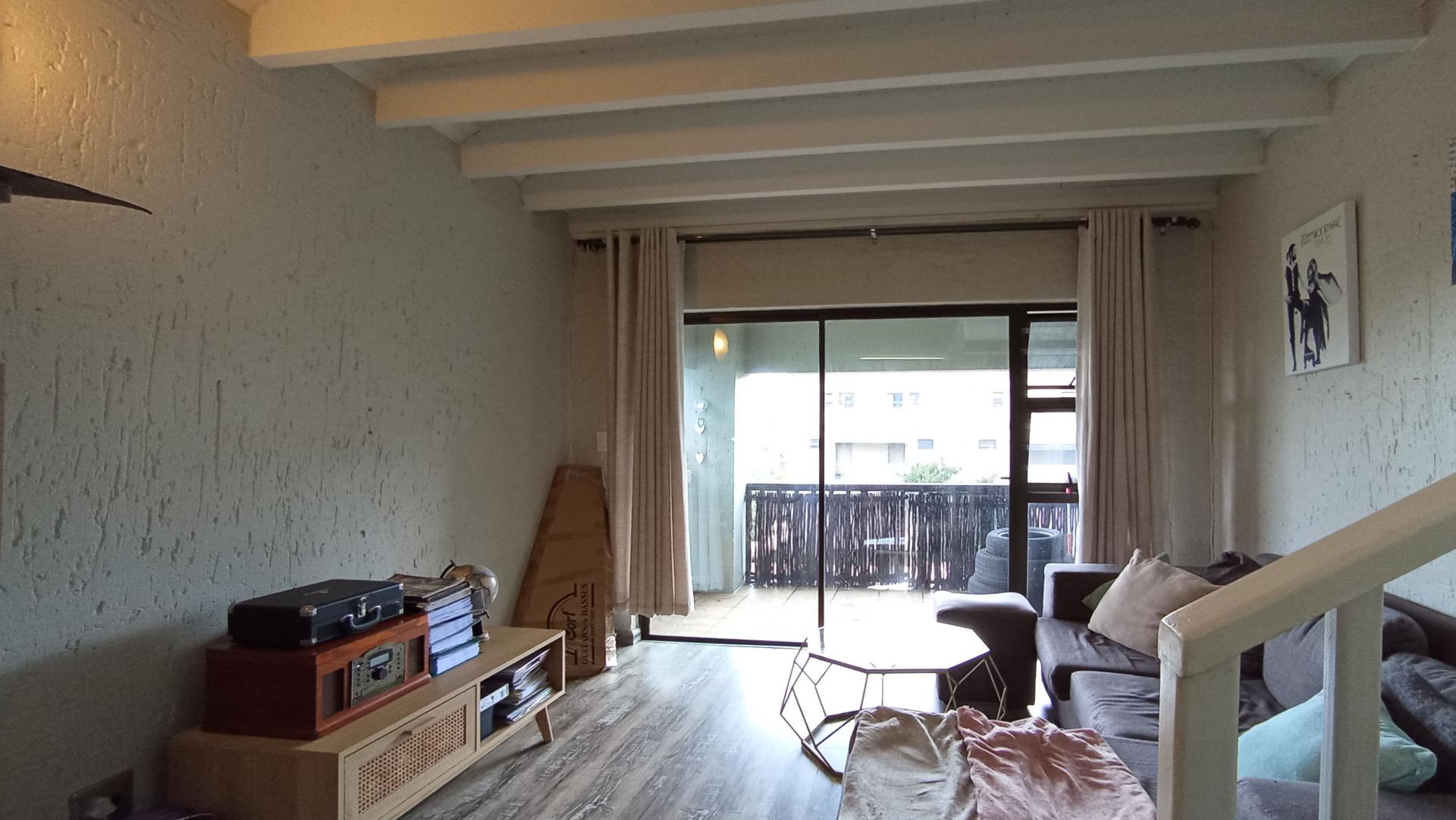 Lounges - 9 square meters of property in Sandton