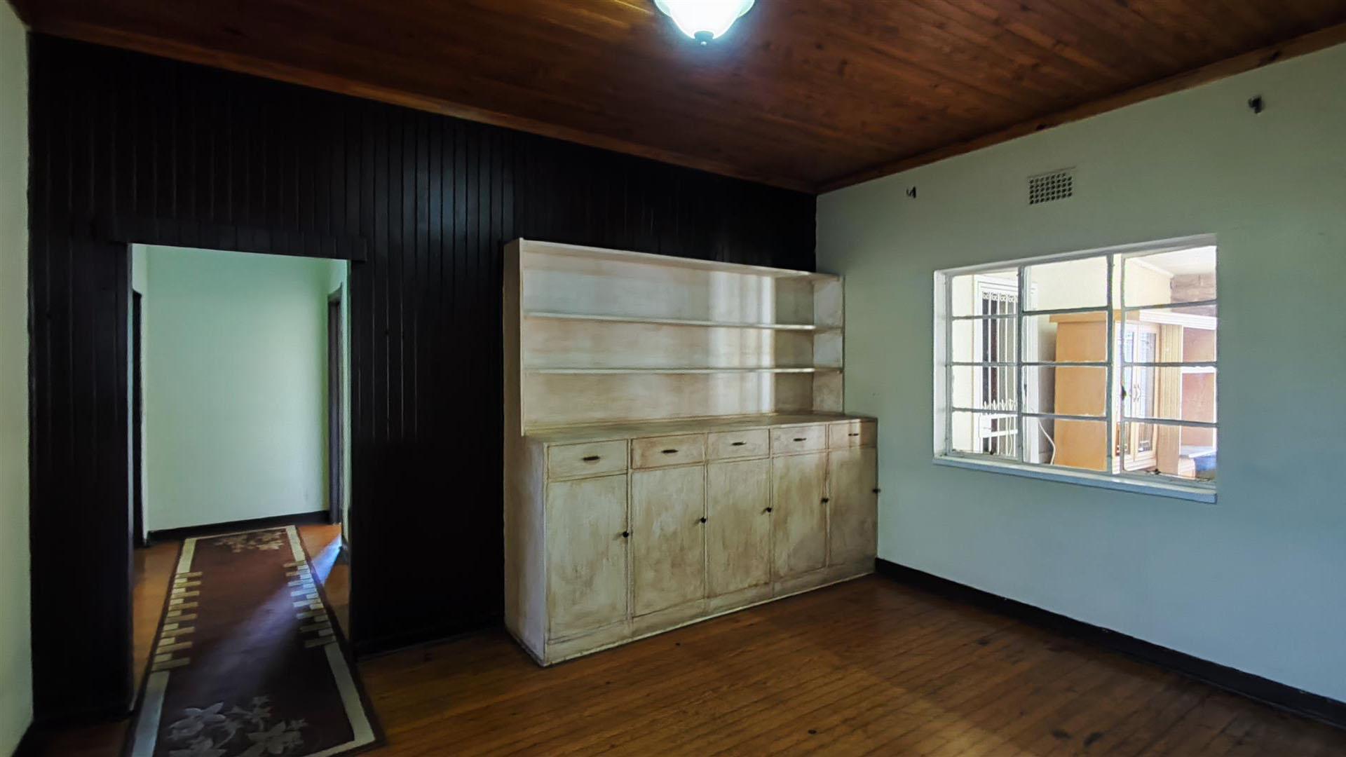 Dining Room - 19 square meters of property in Dalview