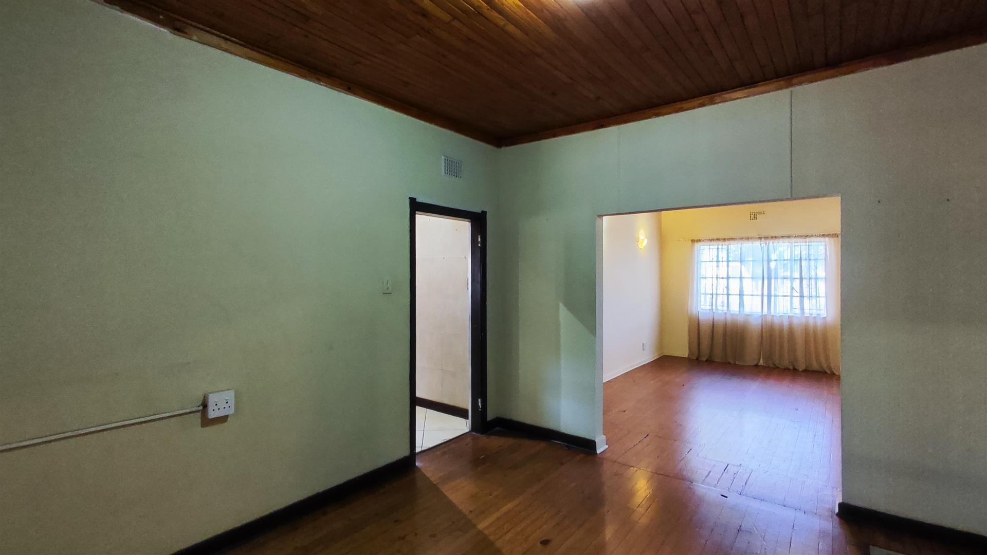 Dining Room - 19 square meters of property in Dalview