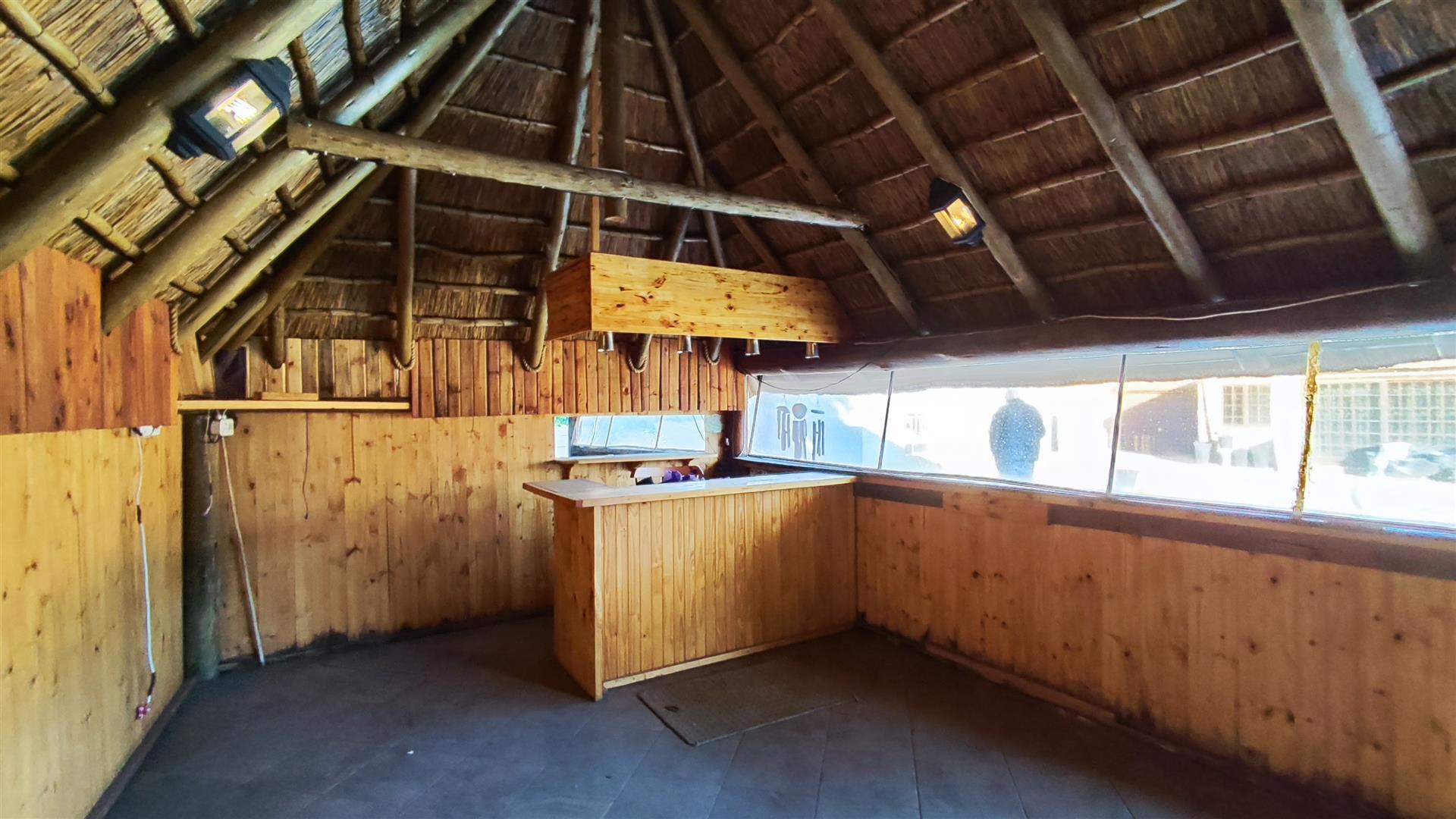 Entertainment - 57 square meters of property in Dalview