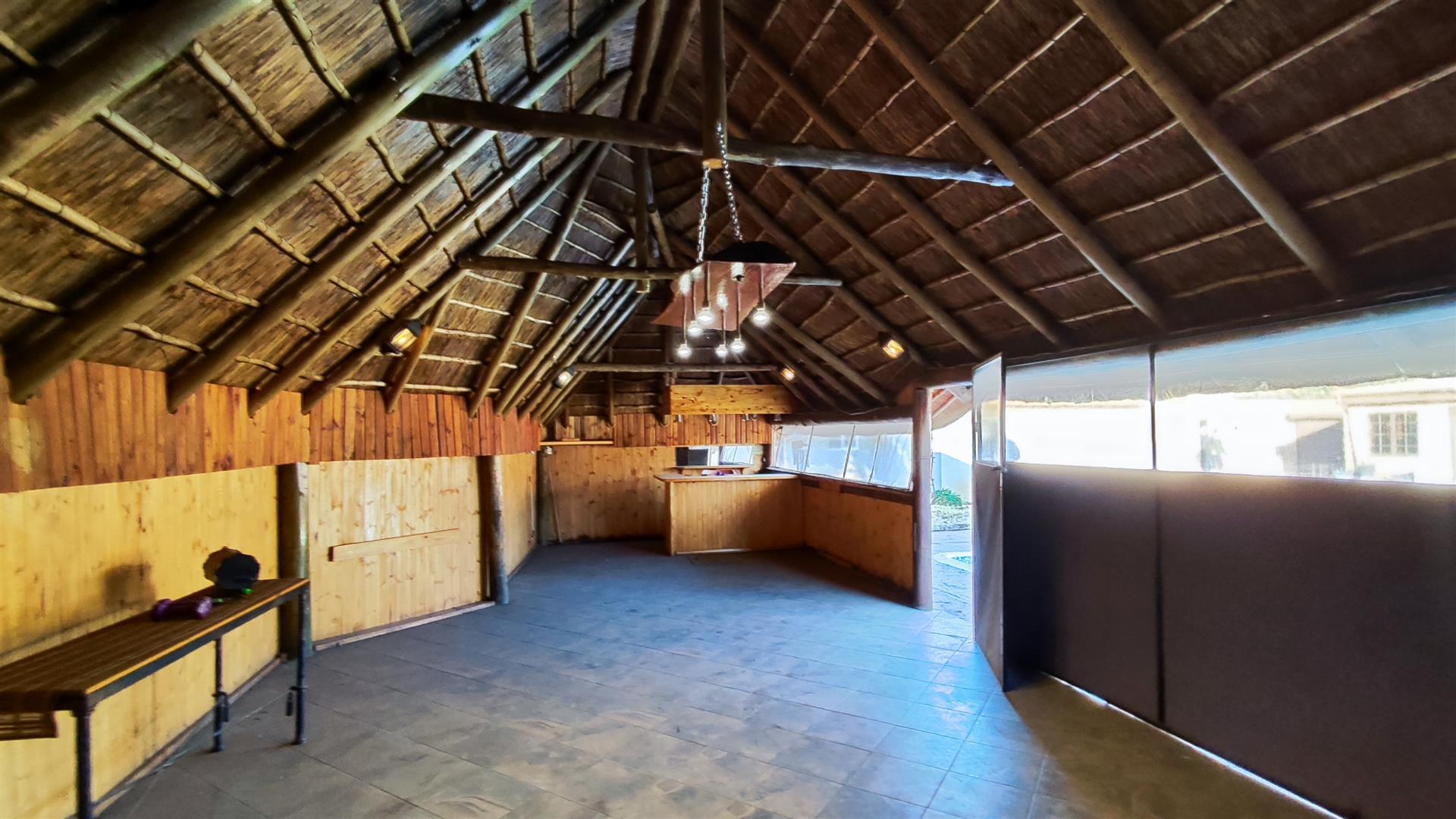 Entertainment - 57 square meters of property in Dalview