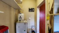 Spaces - 57 square meters of property in Dalview