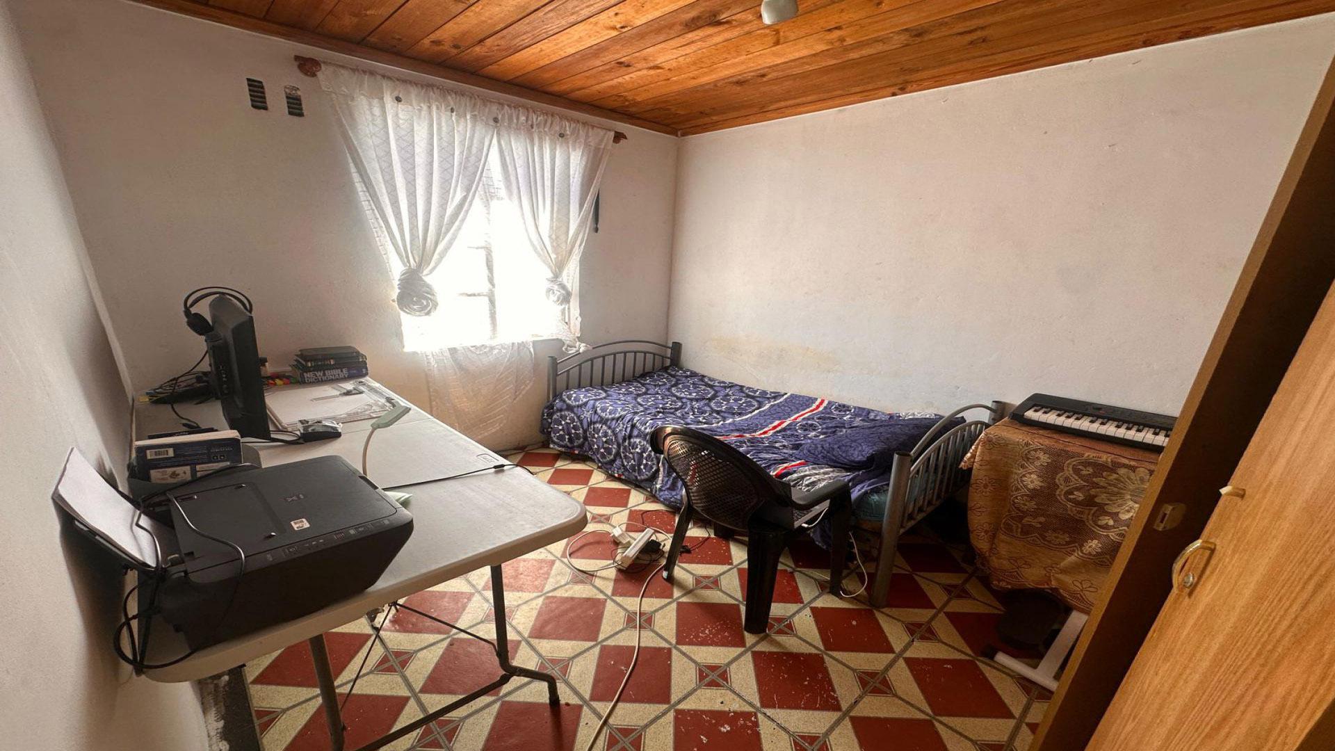 Bed Room 2 of property in Cape Town Centre