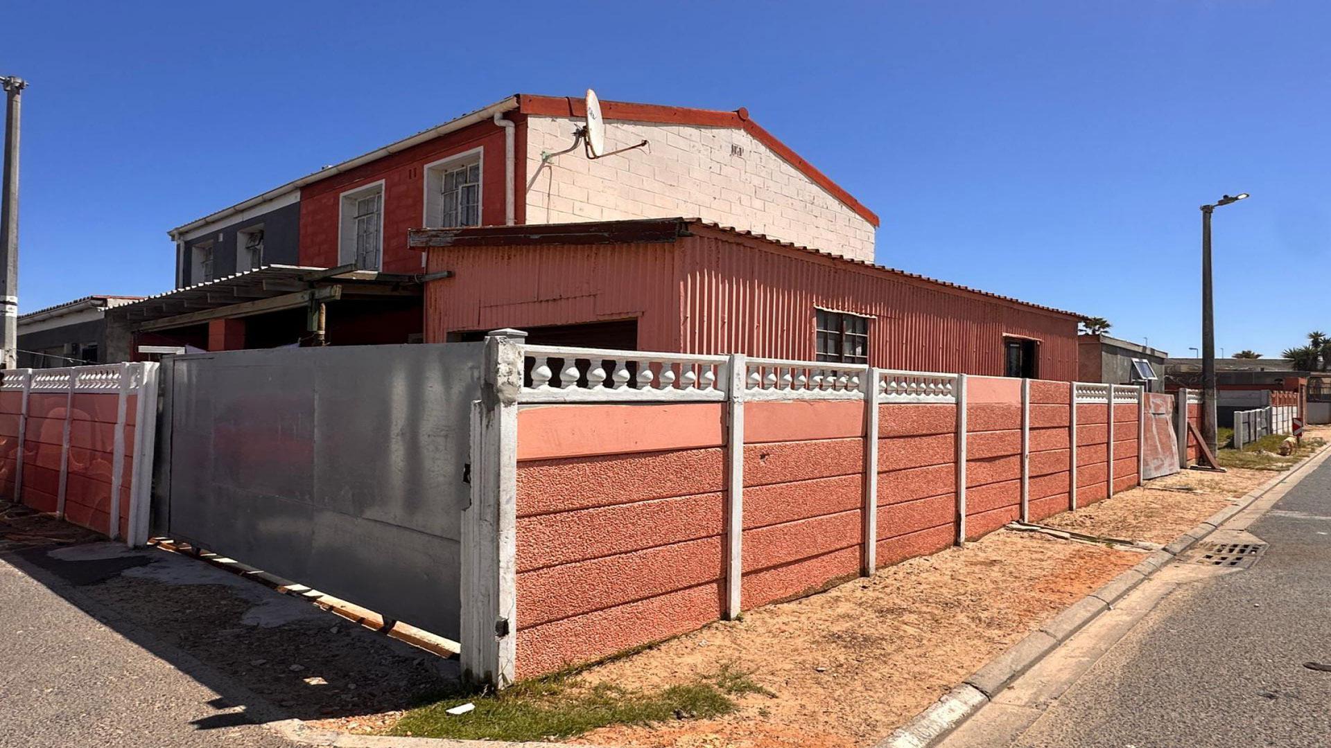 Front View of property in Cape Town Centre