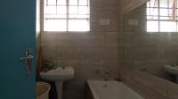 Bathroom 1 - 5 square meters of property in Sunnyside