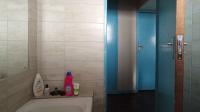 Bathroom 1 - 5 square meters of property in Sunnyside