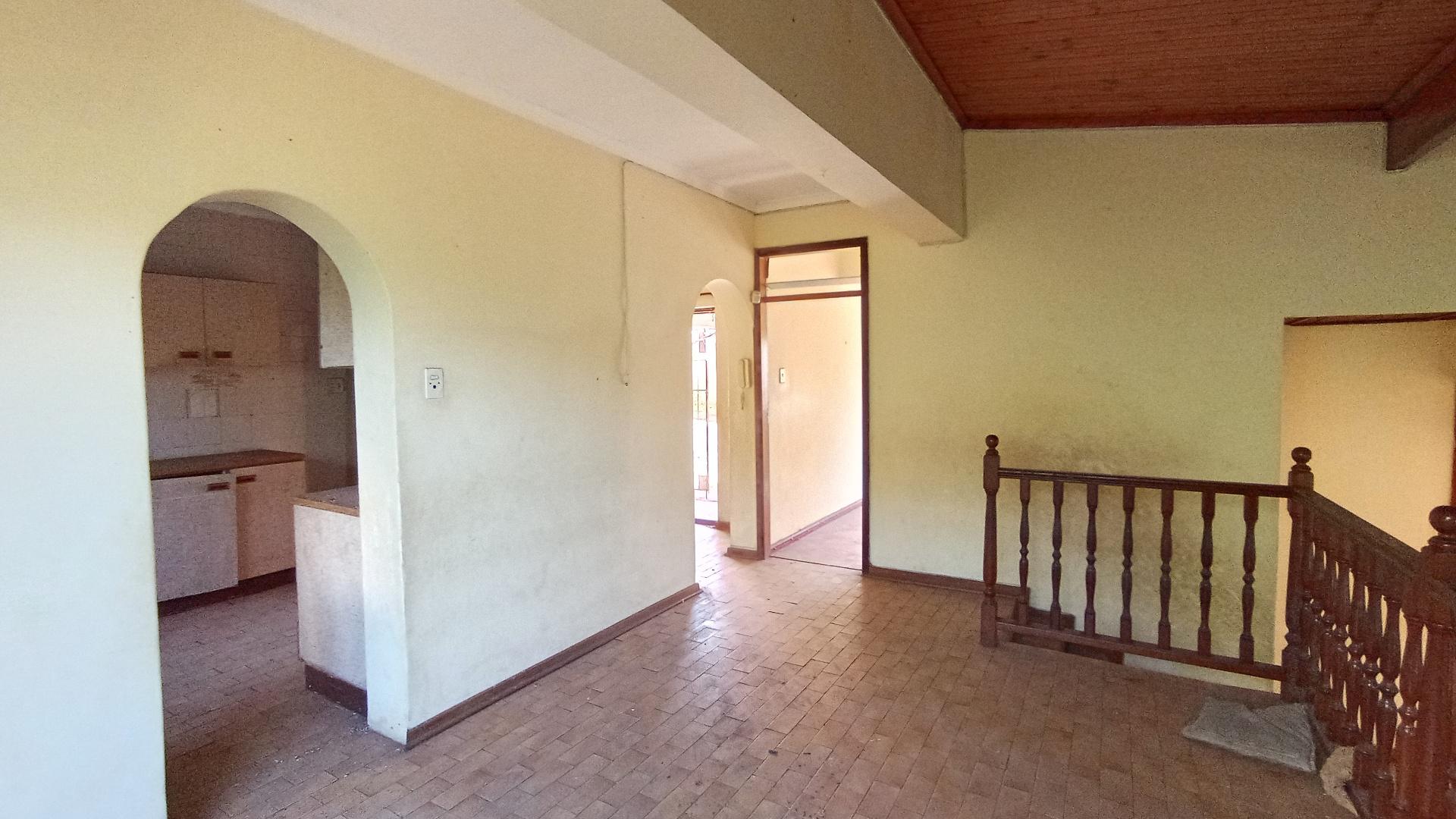 Dining Room - 36 square meters of property in Isipingo Hills