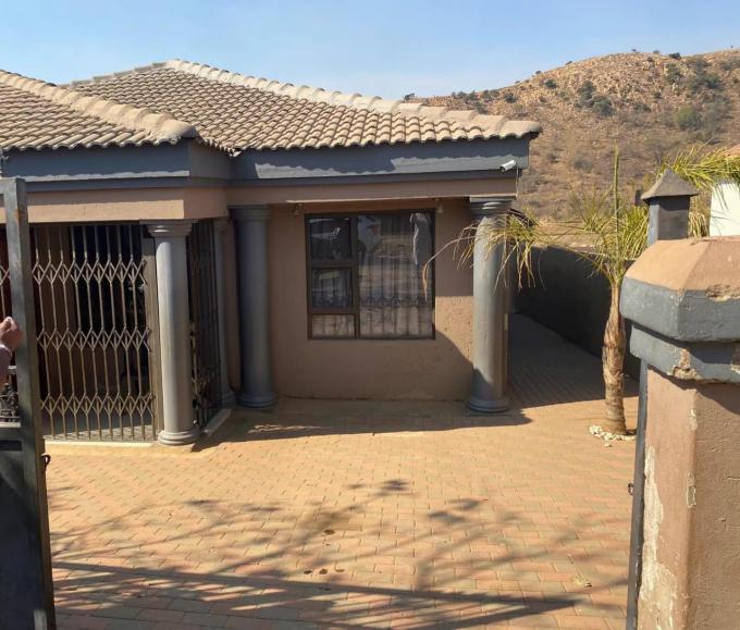 3 Bedroom House for Sale and to Rent For Sale in Mahube Valley - MR675521