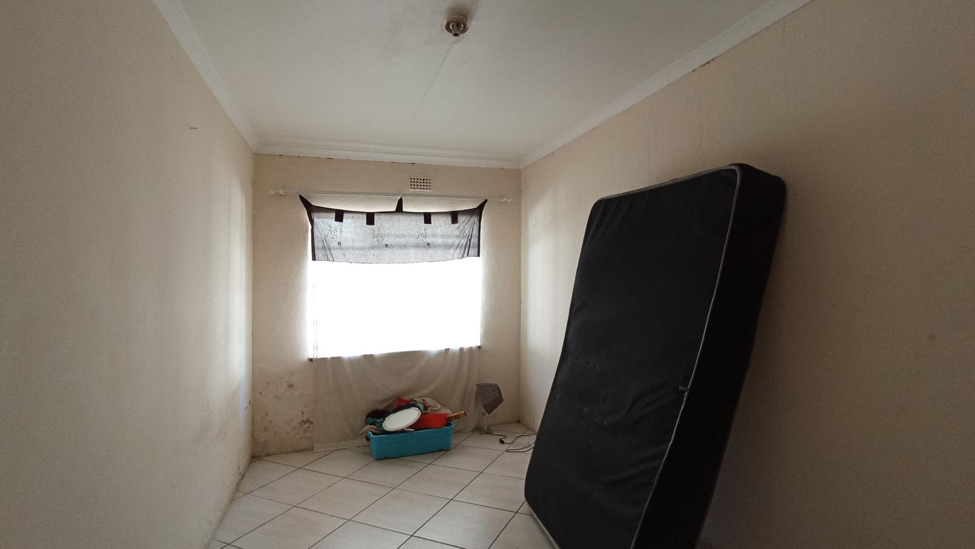 Bed Room 3 - 11 square meters of property in Westdene (JHB)