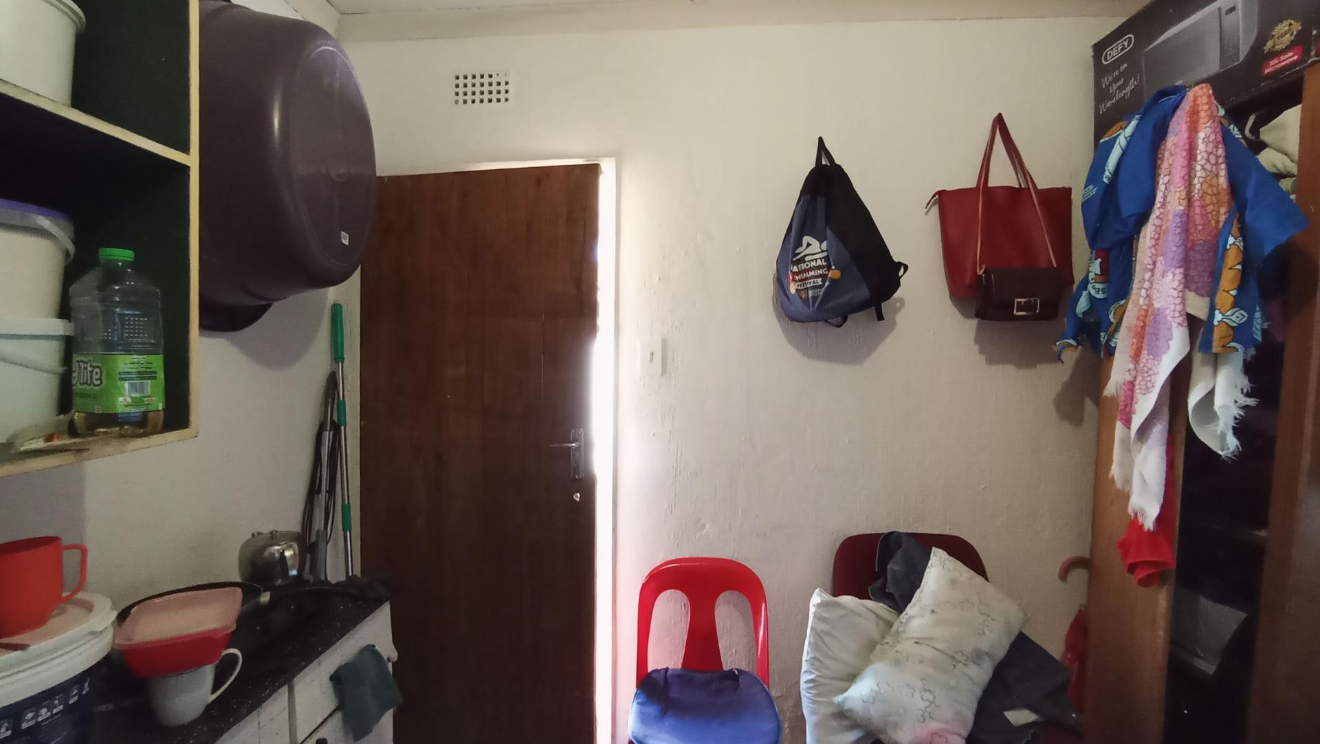 Bed Room 4 - 11 square meters of property in Westdene (JHB)