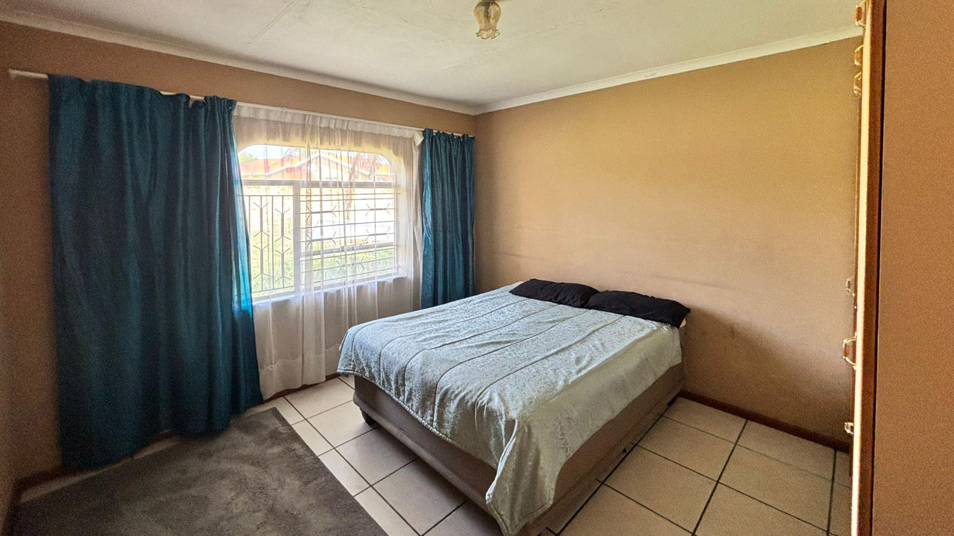Bed Room 4 of property in Parys
