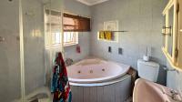 Bathroom 1 of property in Parys