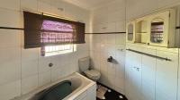 Bathroom 2 of property in Parys