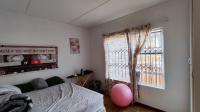 Bed Room 1 - 12 square meters of property in Birchleigh