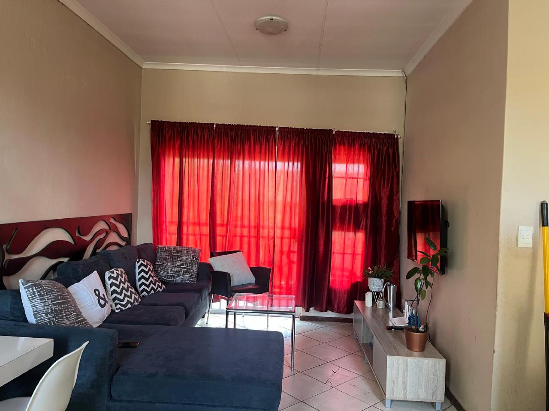  of property in Honeydew